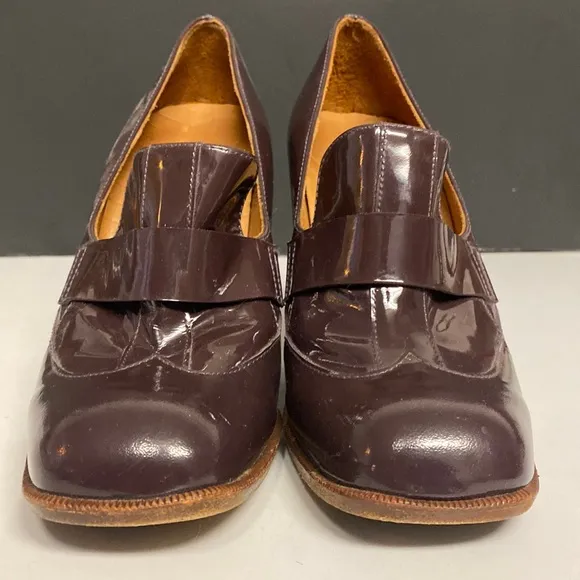 CHIE MIHARA Patent Leather Shoes Purple Heeled Slip On Size 37