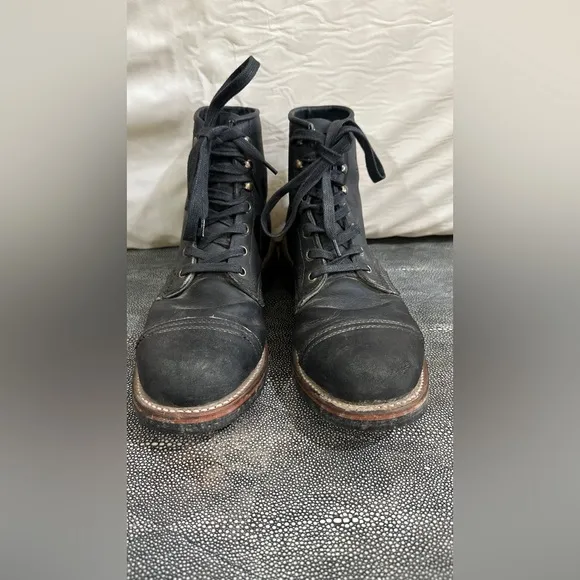 Chippewa Black Leather Lace-Up Boots with Stitched Welt