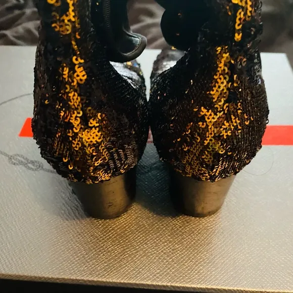Christian louboutin boots, may take certain offers off the price 💯 Authentic