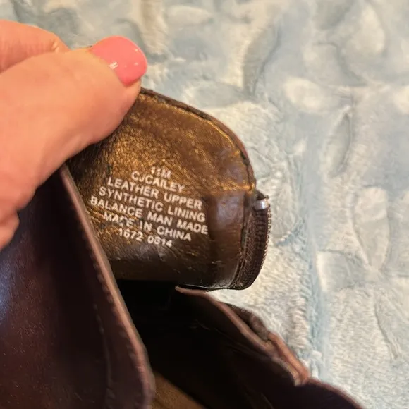 CIRCA JOAN&amp;DAVID Brown Leather Booties