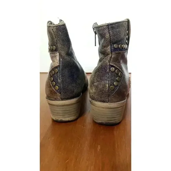 Circle G by Corral Studded Ankle Boots distressed royal blue brown womens size 7