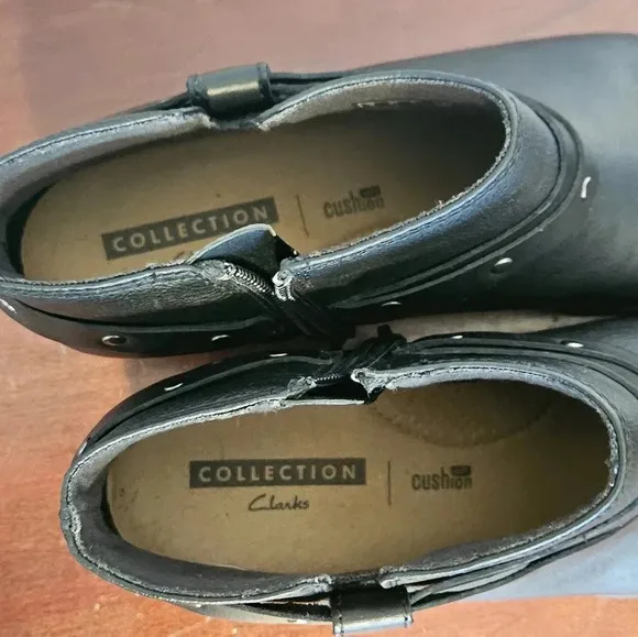 Clarks Addiy Zoie Black Leather Ankle Boots Size 8.5 EUC