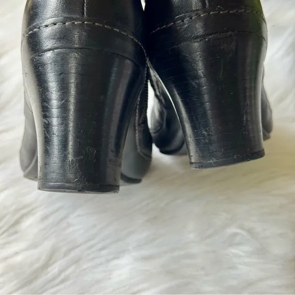 Clarks Artisan Mika Beth Ruched Detail Black Leather Zip Ankle Boots Size 7