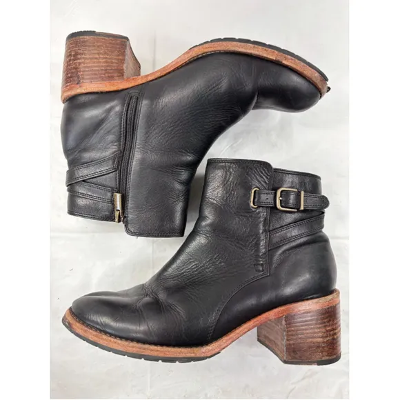 CLARKS Clarkdale Jax Boots Black Leather size 9