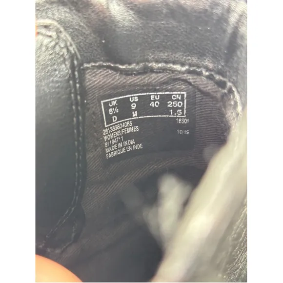 CLARKS Clarkdale Jax Boots Black Leather size 9