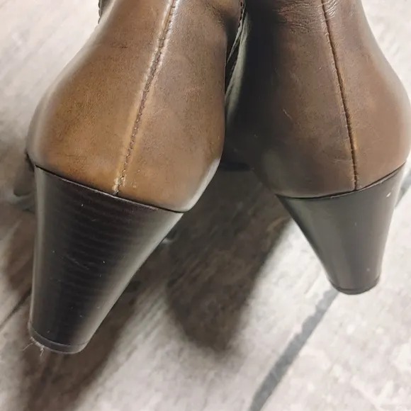 Clarks Dark Brown Tall Leather Boots Size 9