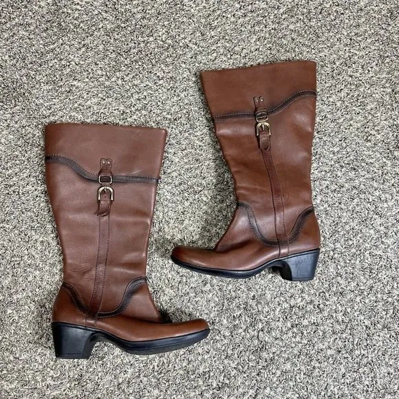 Clarks INGALLS VICKY 2 Tall Brown Leather Riding Boots Women’s Size 8.5 W Heeled