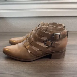 Clarks Leather Buckle Tan Taupe Ankle Boots Size 8