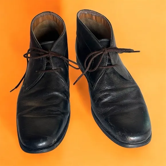 Clarks Men’s 10 Black Chukka Boots with Leather Finish Lace Up
