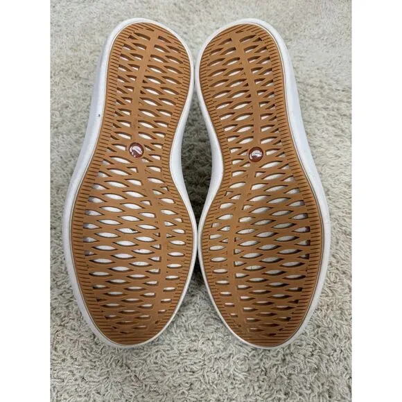 Clarks Men's Un Globe Run Casual Lace Up Sneaker Shoes Ivory‎ Size 9.5 Comfort