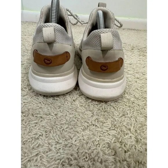 Clarks Men's Un Globe Run Casual Lace Up Sneaker Shoes Ivory‎ Size 9.5 Comfort