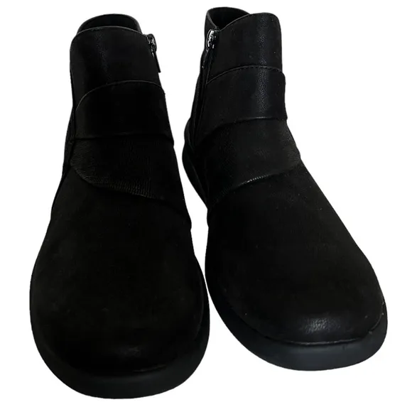 Clarks NWOT Cloudsteppers Sillian 2.0 Rise Ankle Boots In Black Size 10