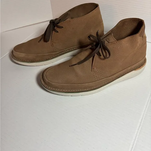 Clarks Tan Chukka Boots with Moccasin Toe and Crepe Sole