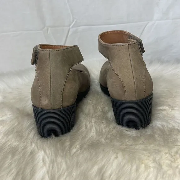 Clarks Claribel Fame Brown Suede Ankle Strap Wedge Shoes Sz 6 WIDE WIDTH