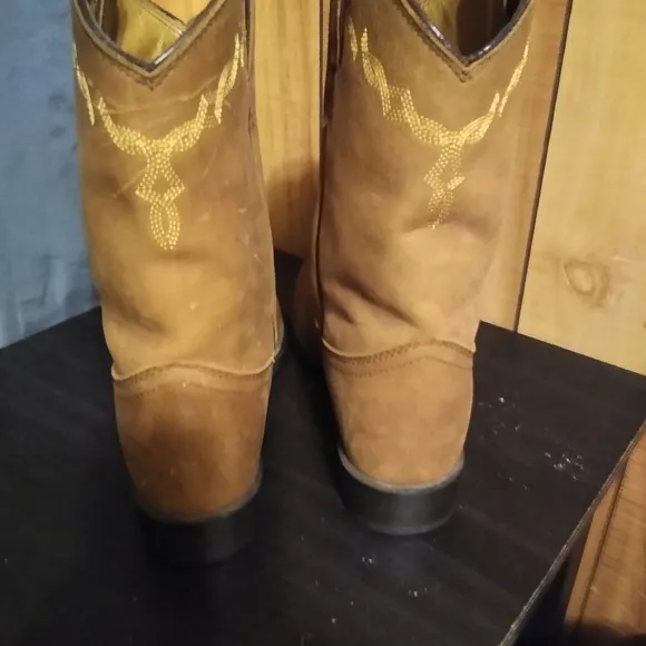 Classic Justin Men's Leather Cowboy Work Boots
