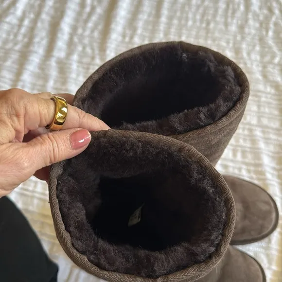 Classic Tall Uggs Boots sz 6