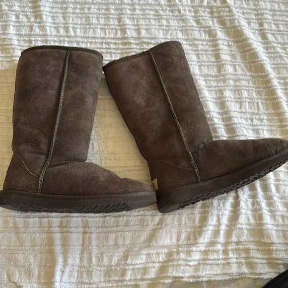 Classic Tall Uggs Boots sz 6