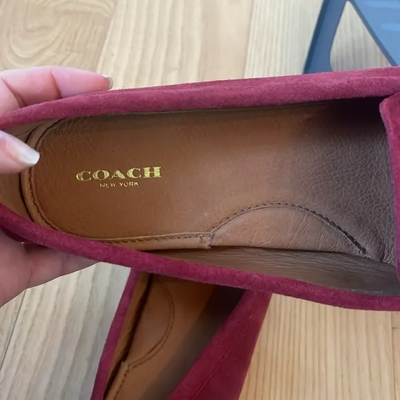 Coach Rasberry Amber Suede Loafers with Metallic Emblem brand new unworn size 11