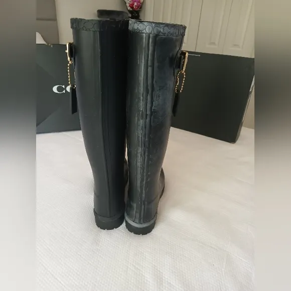 Coach Riley Tall Rubber Rain Boots Black W/ Gold Buckle Hangtag Size 8B