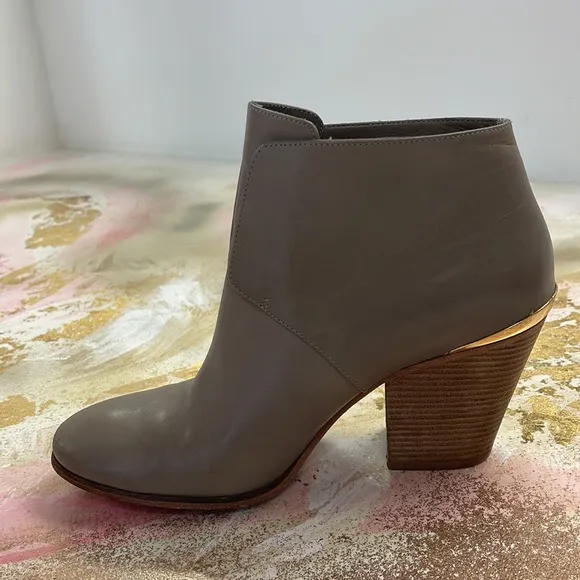 Cole Haan Hayden gray ankle boots bootie 8