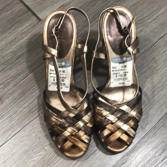Cole Haan NWT Strappie Multi Colored Metalic Nike Air Heeled Sandals size 8.5