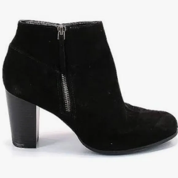 Cole Haan Womens Ankle Suede Sides Zip Nunuck Heels boots sz 9.5B