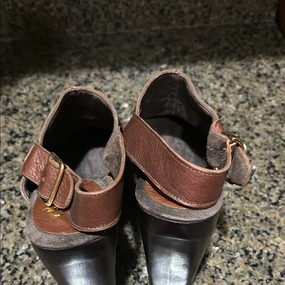 Colleen Cordero Brown Leather Women's Heeled mules