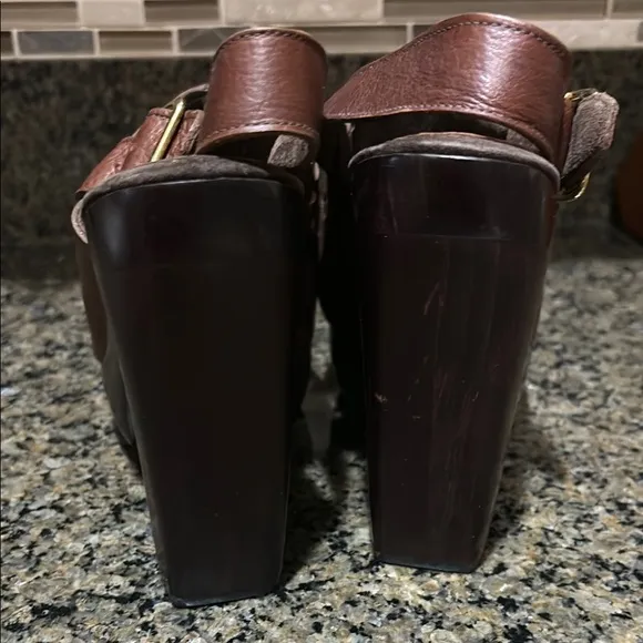Colleen Cordero Brown Leather Women's Heeled mules