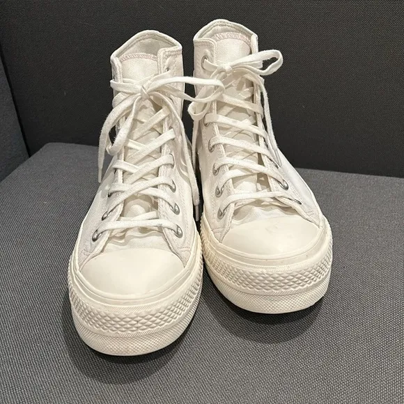 Converse Chuck Taylor All Star Hi Lift Return To Festival Embroidered Platform