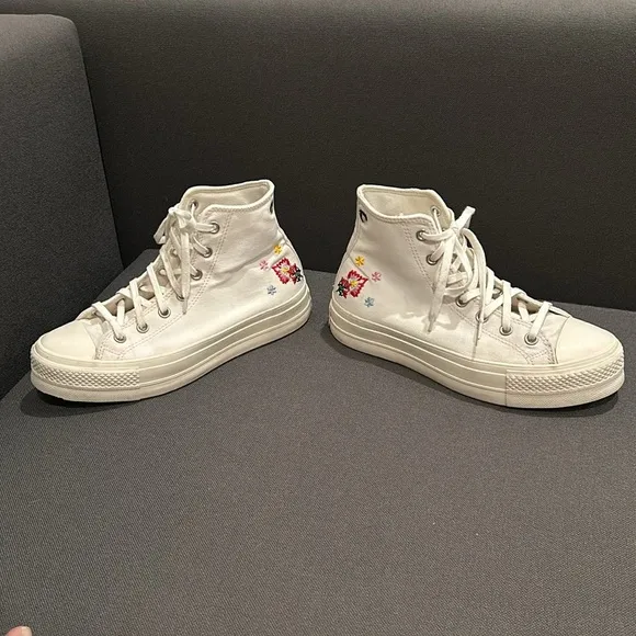 Converse Chuck Taylor All Star Hi Lift Return To Festival Embroidered Platform