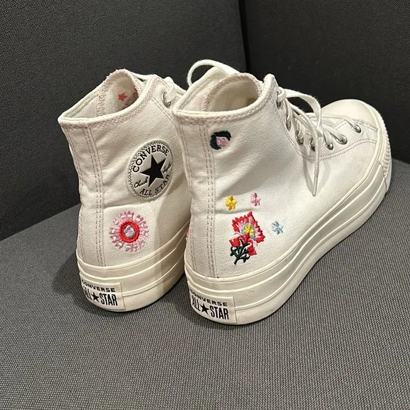 Converse Chuck Taylor All Star Hi Lift Return To Festival Embroidered Platform