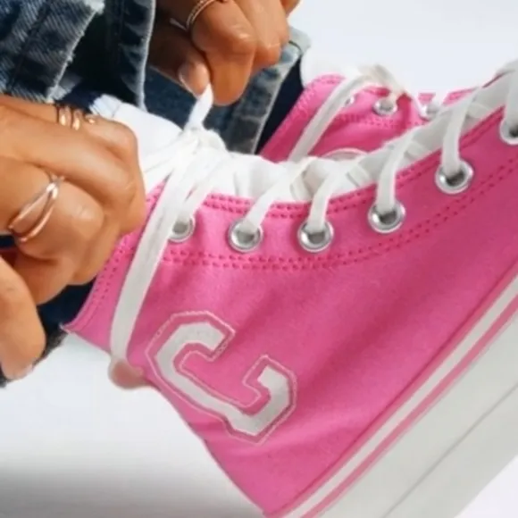 Converse Chuck Taylor All Star Lift Platform Varsity Shoes Size 7 for Wo…