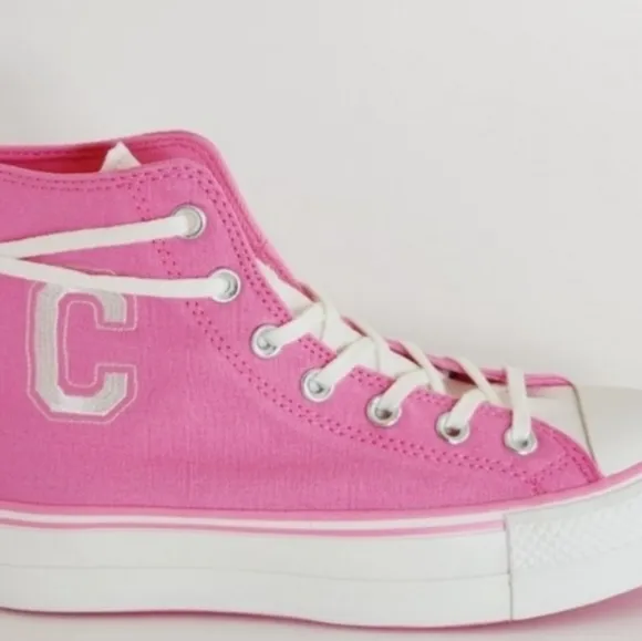 Converse Chuck Taylor All Star Lift Platform Varsity Shoes Size 7 for Wo…