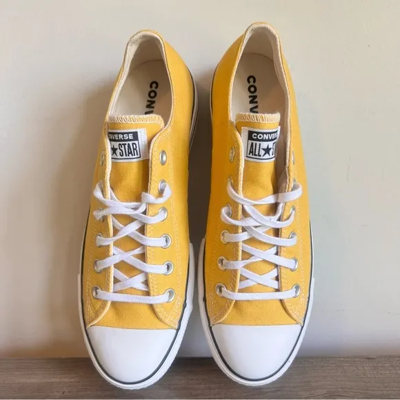 CONVERSE Chuck Taylor All Star Lift Platform Women’s Low Top Shoes Size 10