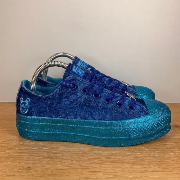 Converse CTAS Platform Miley Cyrus (Gnarly Blue) Velvet Glitter Sneaker Sz 6.5