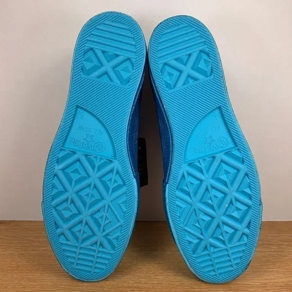 Converse CTAS Platform Miley Cyrus (Gnarly Blue) Velvet Glitter Sneaker Sz 6.5