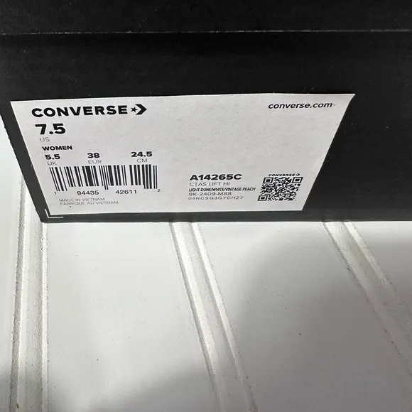 Converse Lift Platform Petite Petals High top shoes light dune women’s 7.5