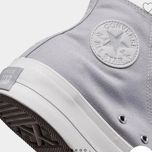 Converse Lift Platform shoes women’s 8 ghost town