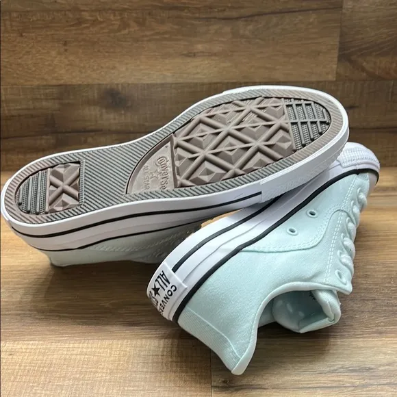 Converse Women's Light Blue Sneakers