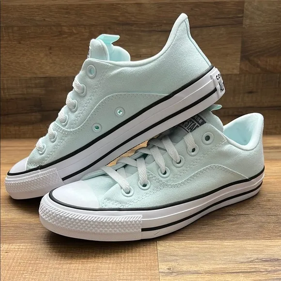 Converse Women's Light Blue Sneakers