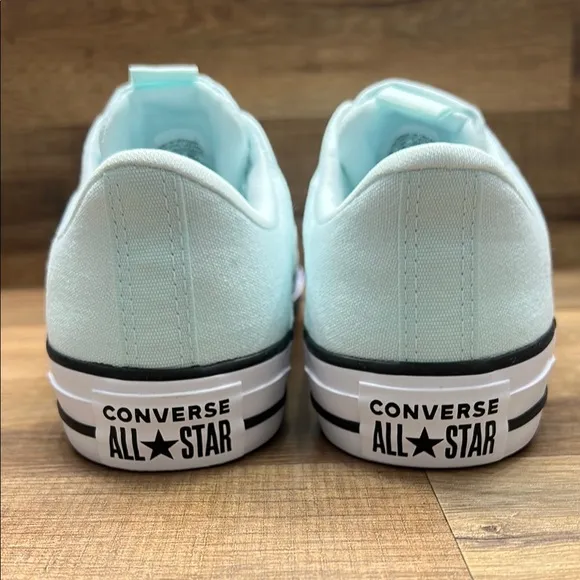Converse Women's Light Blue Sneakers