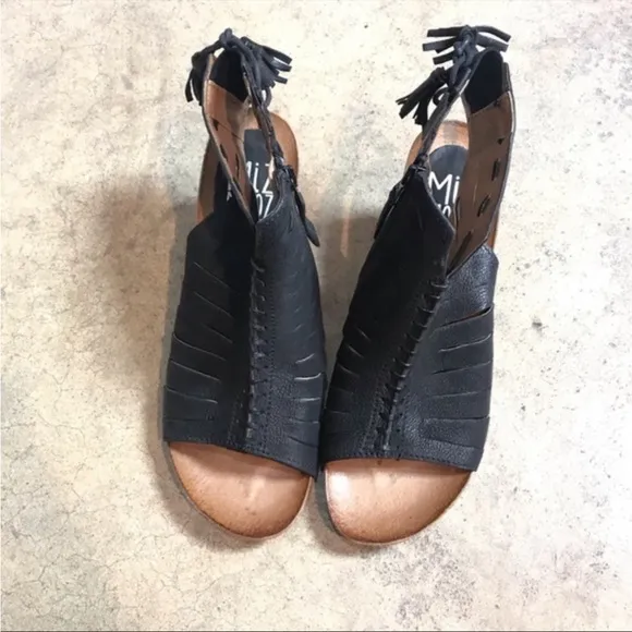 COPY - Worn twice Size 41 Miz Mooz New York City Maddie Heeled Sandals Black