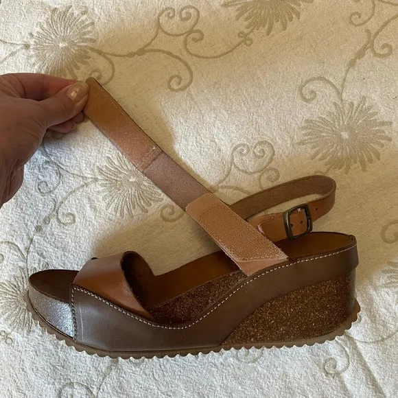 CORDANI Sandals