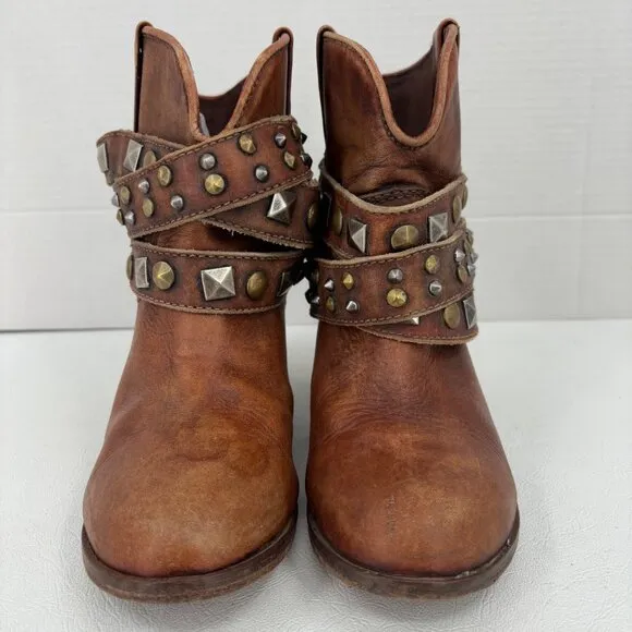 Corral Cowgirl Boots Size 7.5 Brown Distressed Leather Studded Straps Block Heel