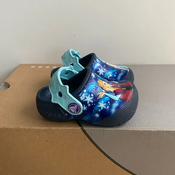 CROCS Disney Frozen ❄️Toddler Sandals - SZ 4 C