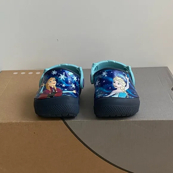 CROCS Disney Frozen ❄️Toddler Sandals - SZ 4 C