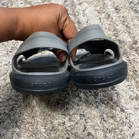 Crocs men’s velcro sandals sz 10 gray