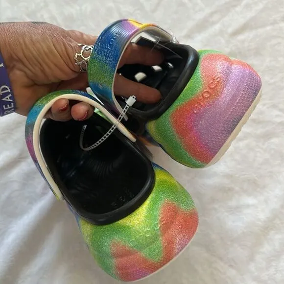 Crocs Platform Classic Crush Spray Dye Clog Black Rainbow Slip On Shoes M 6 W 8