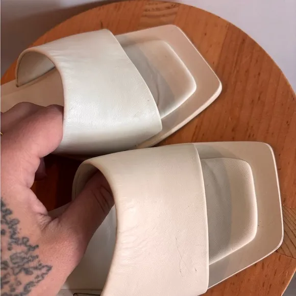 CULT GAIA Tao Sandals