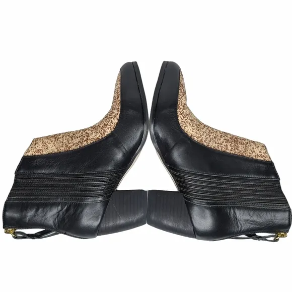 Cynthia Vincent Aston Leather Ankle Boots Size 6.5